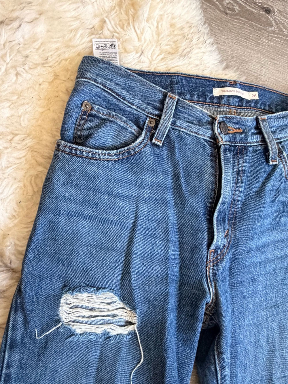 Levi’s High-Rise Distressed Blue Denim Jeans